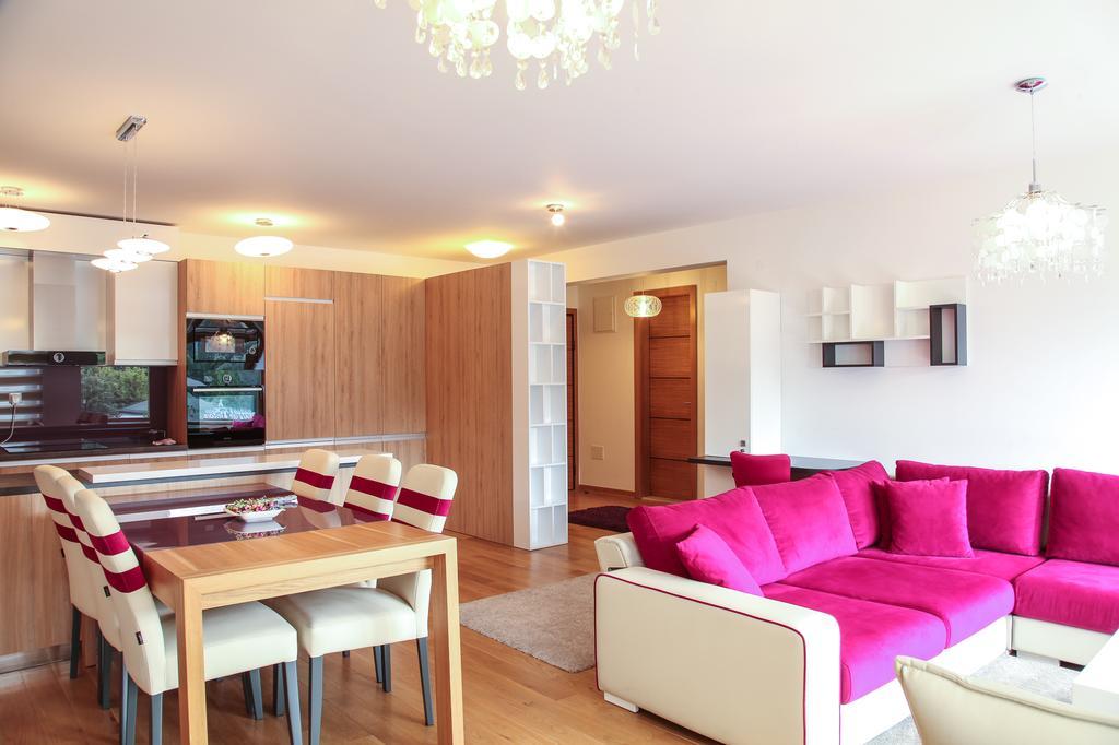 Vip Apartments Szarajevó Szoba fotó